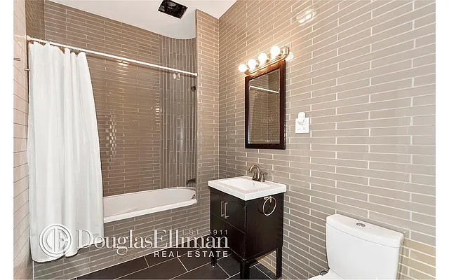 Rented by Douglas Elliman | media 15