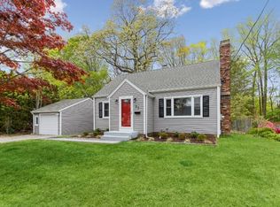 37 Hemlock Dr, Milford, CT 06461