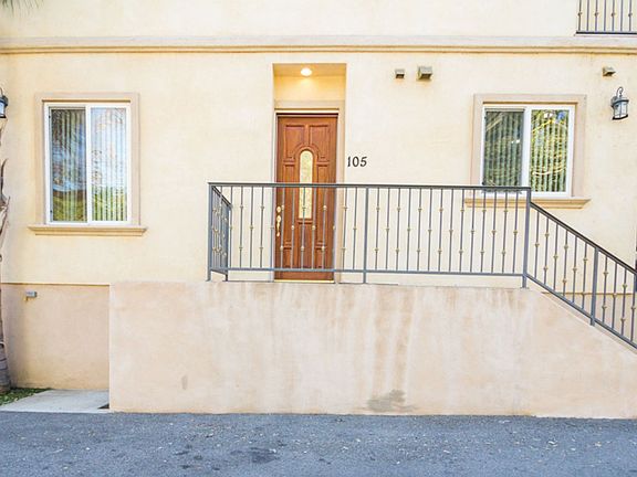 2nd image of 526 E Elmwood Ave APT 105