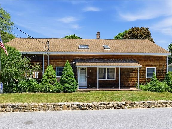 3rd image of 250 Whipple Ave