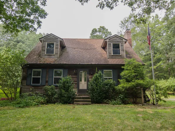 45 Luchon Road, Willington, CT 06279