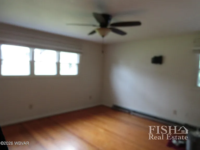 1820 Shiffler Ave — Photo 11