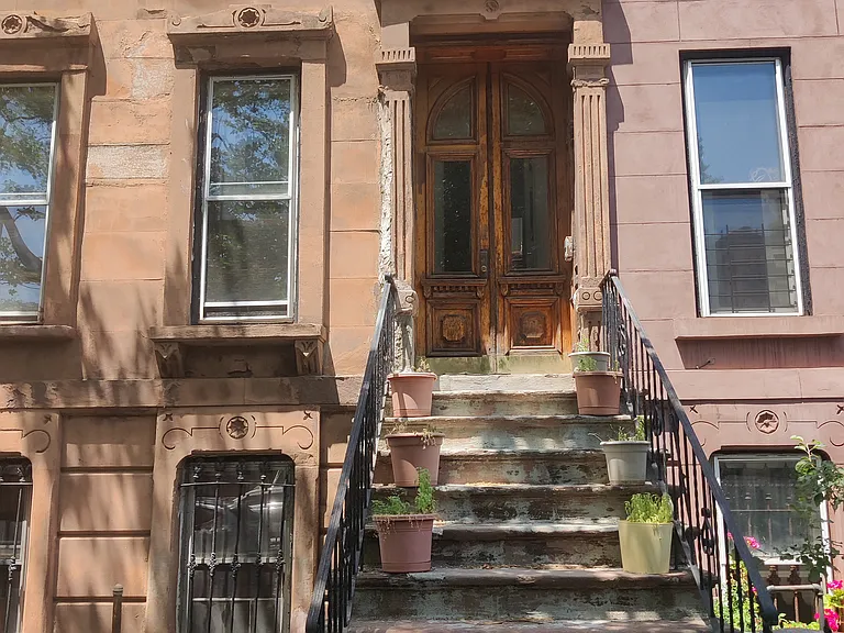 683 Monroe St #2 — Photo 1