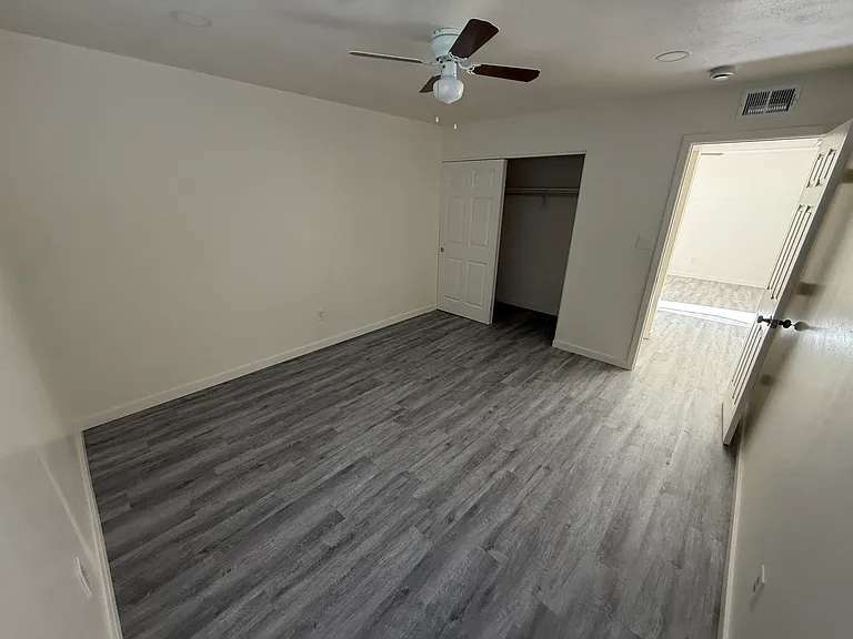 4812 Summertree Ln #C — Photo 7