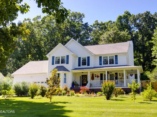 1882 Hirst Cir, Lenoir City, TN 37772