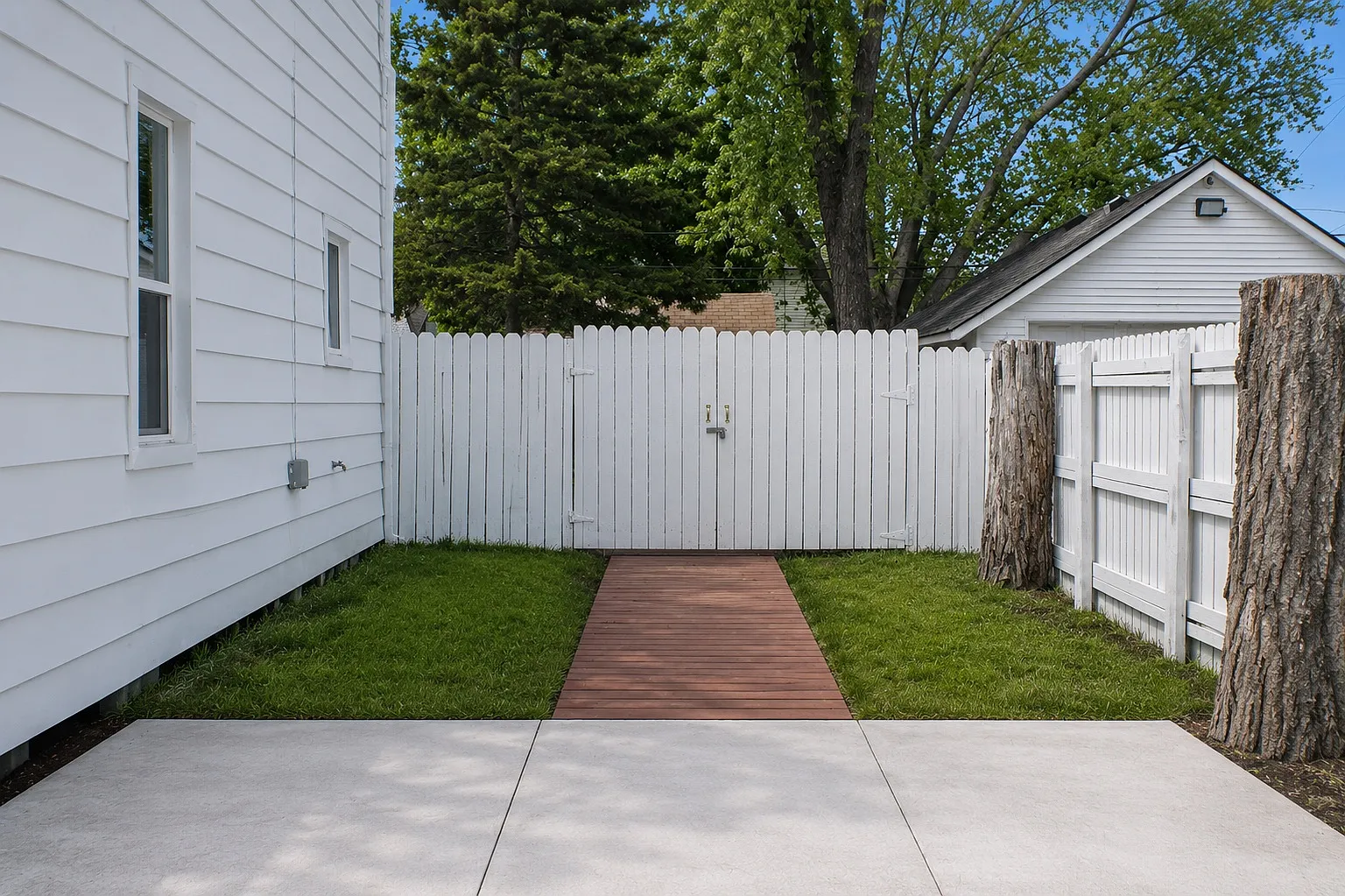 4 bed, 1800 sqft, $2,300 — Photo 3