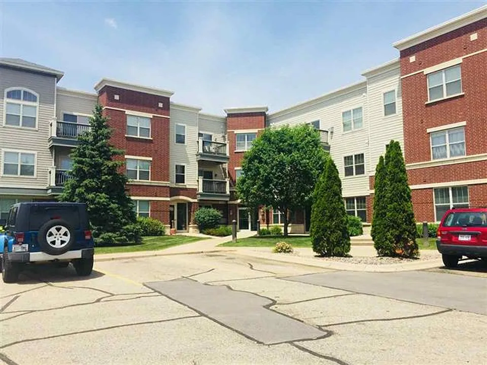 5192 Sassafras Dr #308