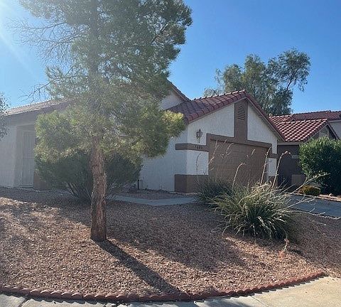 2nd image of 9480 Santa Fe Rose St