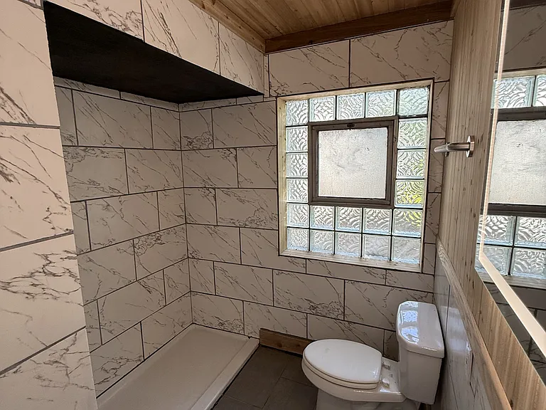 740 N La Grange Rd #1 — Photo 21