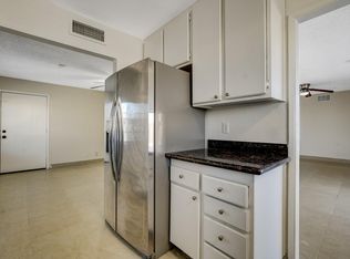 7170 Mountain Moss Dr, Las Vegas, NV 89147