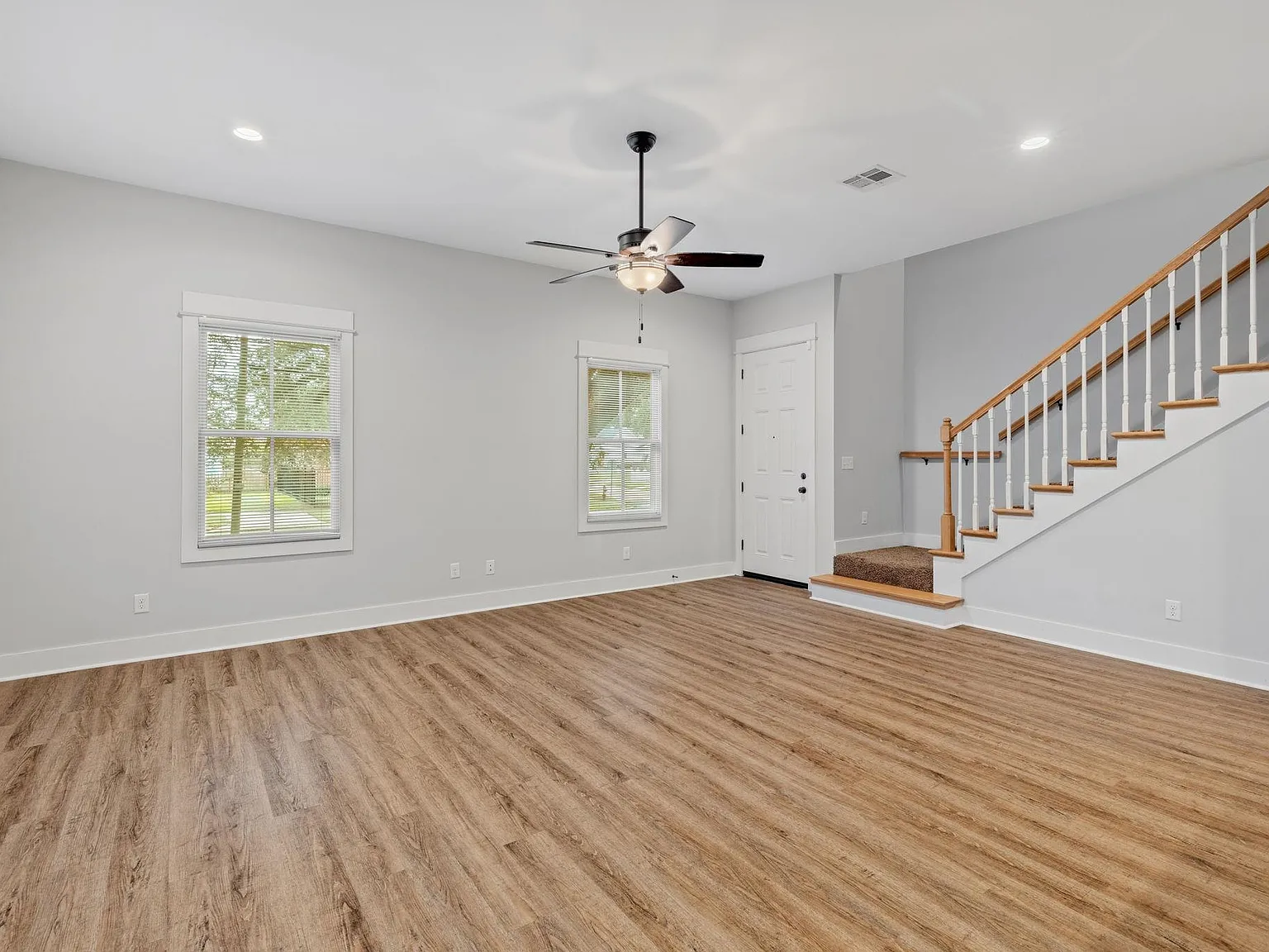 2 bed, 2.0 bath, 1500 sqft, $1,600 — Photo 4