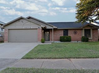 5016 Hawkins Cemetery Rd, Arlington, TX 76017