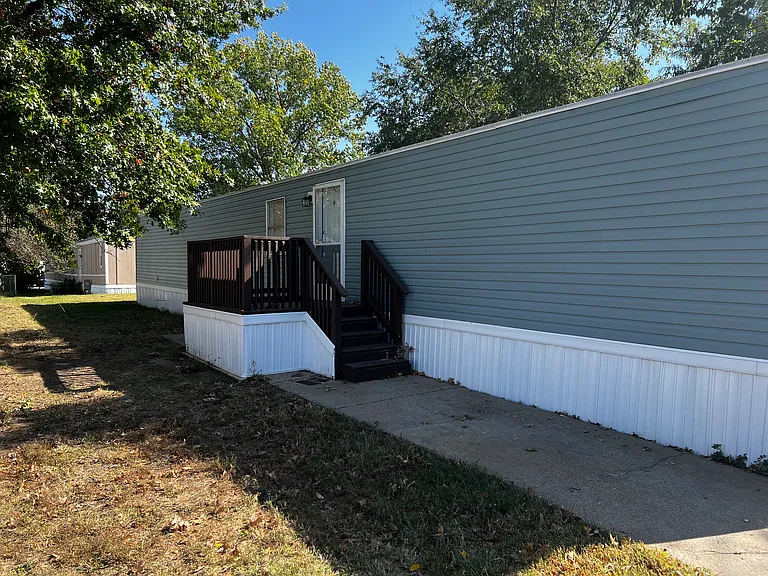 11700 E Waterman St — Photo 2