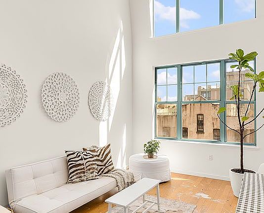 2nd image of 76 Roebling St APT 4B