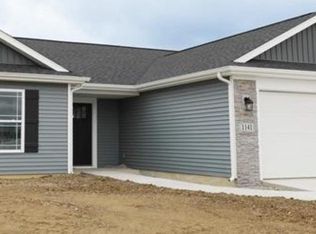 1141 Mayrock Dr, Fort Wayne, IN 46818