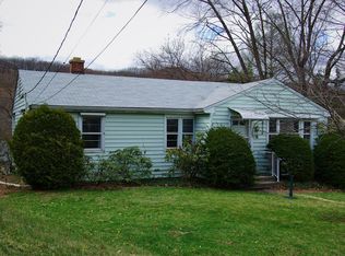 46 Klarman Dr, Hamden, CT 06518
