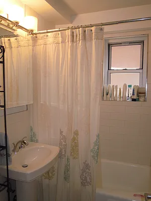 Rented by Metropolitan Equities | media 38