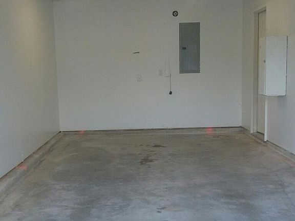 5th image of 113 Hurston Way