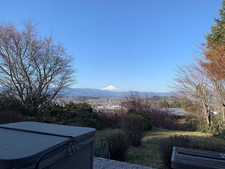2nd image of 3755 Straight Hill Rd