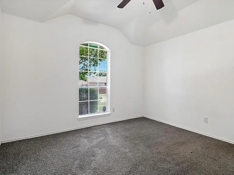 10610 Stone Falls Ln — Photo 17