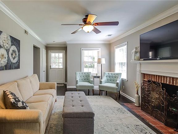 4th image of 2615 Pineview Dr