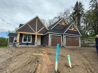 2961 Westwind Ct, Little Canada, MN 55109