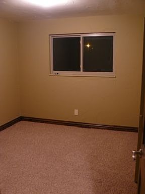 1 of 3  Guest rooms