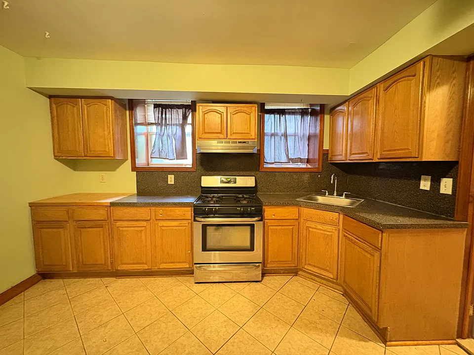 884 John F Kennedy Blvd #108