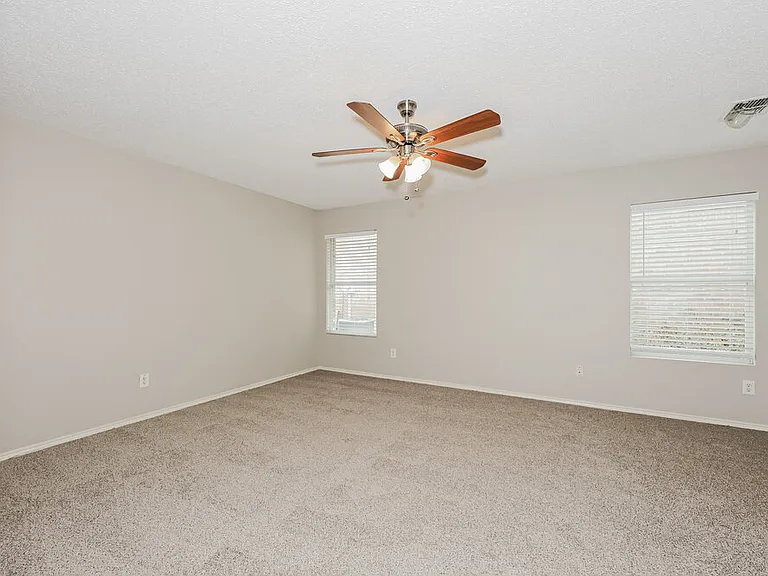 2036 Navada Way — Photo 9