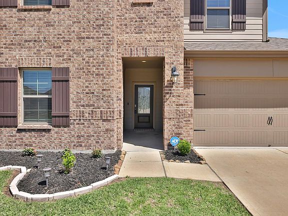 3rd image of 3423 Sicily Island Ln