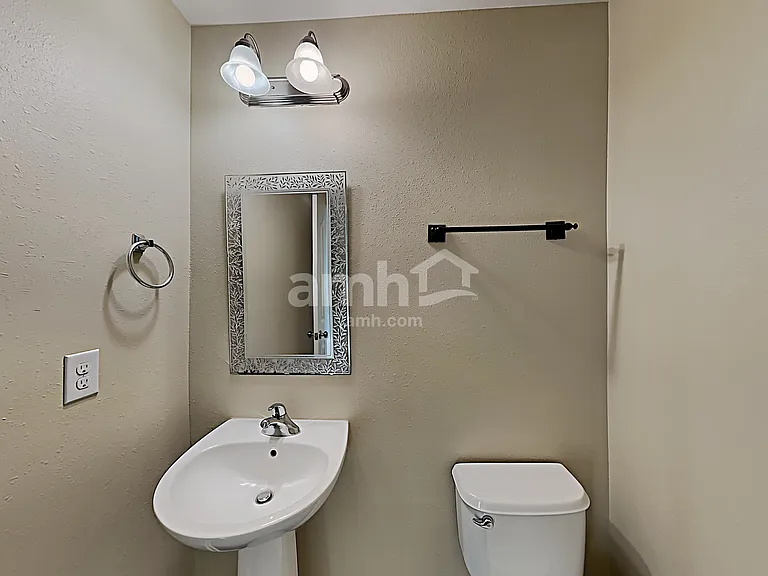 2848 Tall Oaks Dr — Photo 9