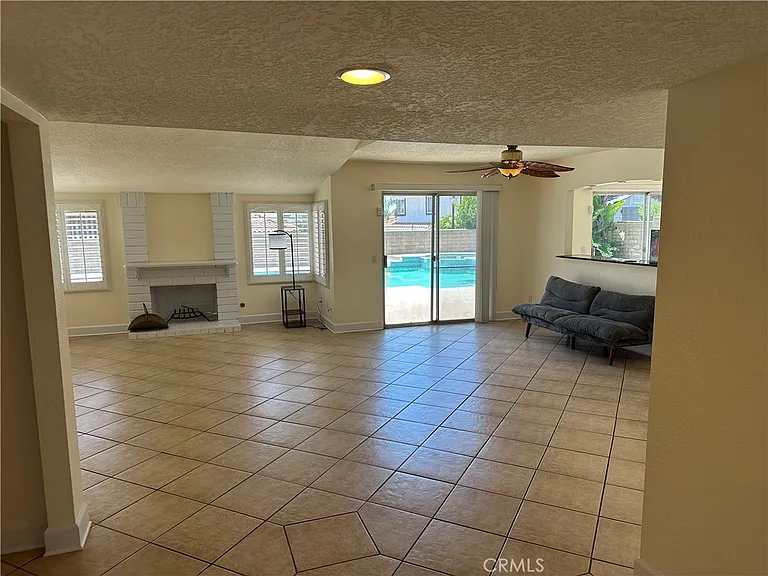 8549 Orange St — Photo 2