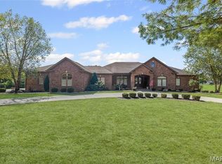 4715 Richland Woods Ct, Alton, IL 62002