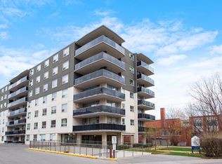 9 Kingsbridge Court, Toronto, ON M2R 1L6