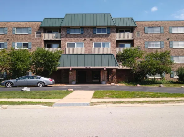 675 Grove Dr APT 402, Elk Grove Village, IL 60007