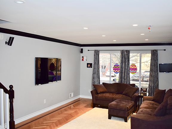 4th image of 120 Kenilworth Ave