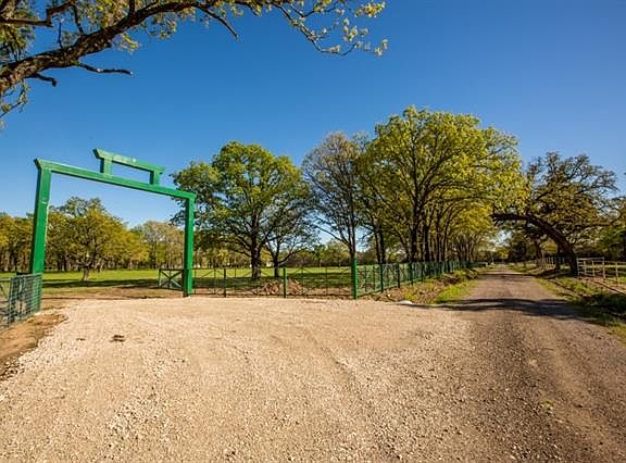 2nd image of 1971 County Road 2246