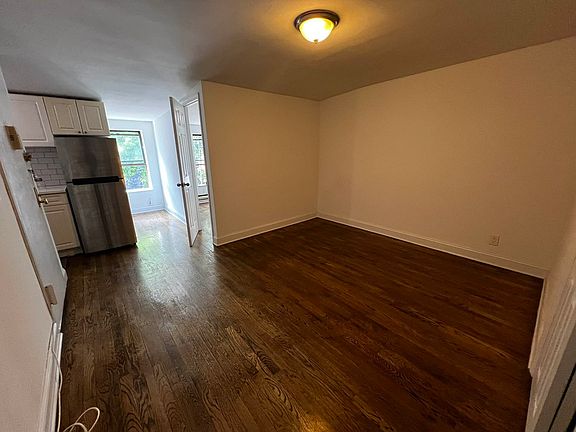5th image of 203 1st Ave APT 3