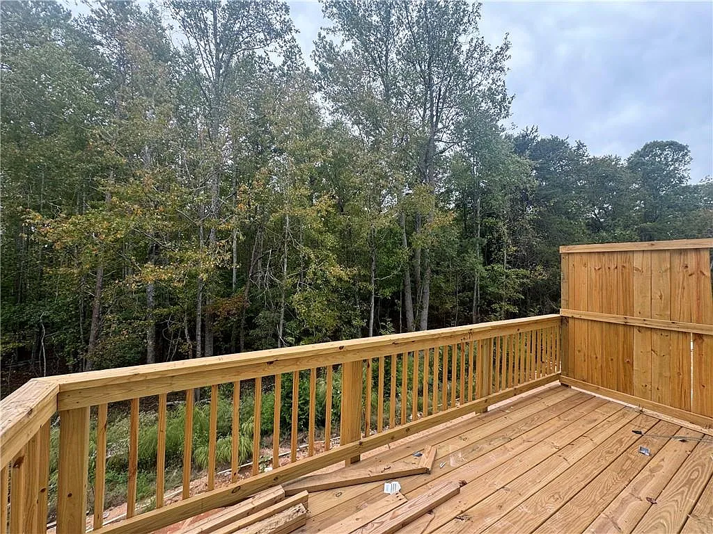 4 bed, 3.5 bath, 2086 sqft, $2,950 — Photo 4