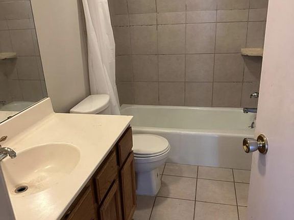 5th image of 6596 Poplar Woods Cir S APT 2