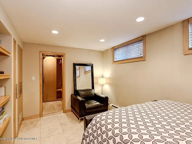 333 W Main St #B — Photo 7