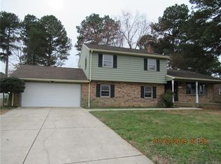 1213 Hermitage Rd, Colonial Heights, VA 23834