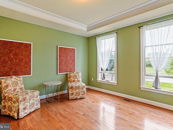 5th image of 20526 Woodbridge Dr