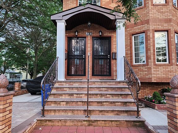 2nd image of 17644 130th Ave 2-unit 2