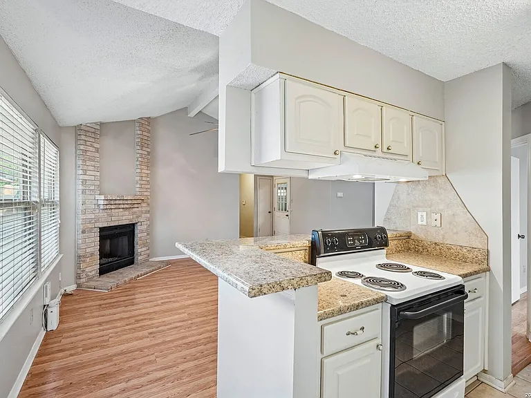 3806 Candlecrown Ct — Photo 17