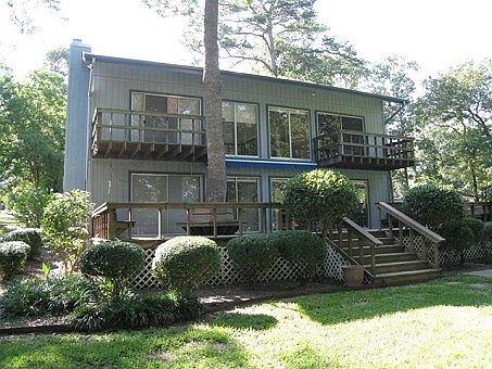 1st image of 22033 Brierwood Dr