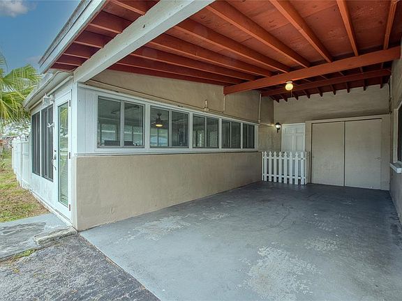 3rd image of 4250 81ST AVENUE N