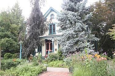 2nd image of 667 4th St