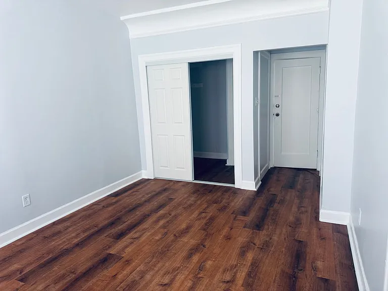 255 S Catalina St — Photo 27