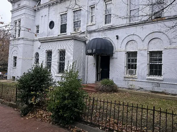 100 F St SE #4, Washington, DC 20003